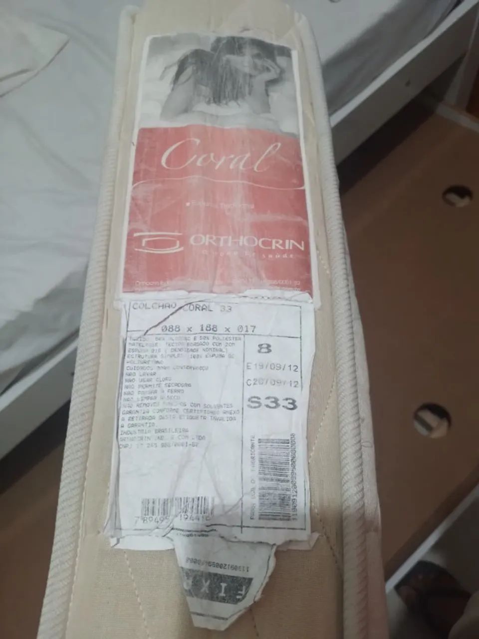 Cama de solteiro com colchão e forro para o estrado - Foto 3