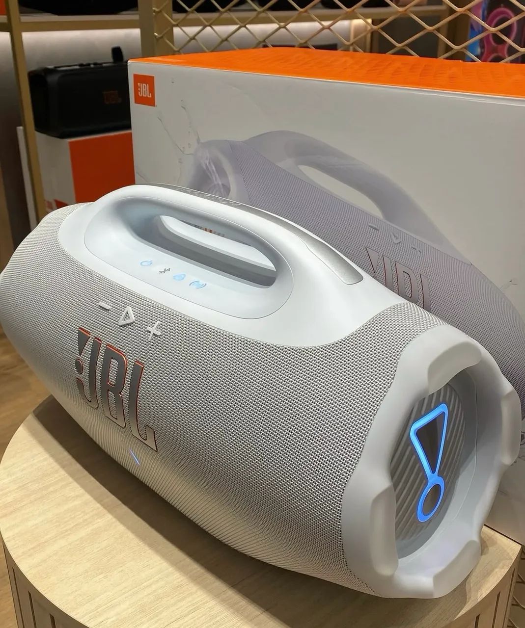 JBL Boombox 4 Branca - Foto 2