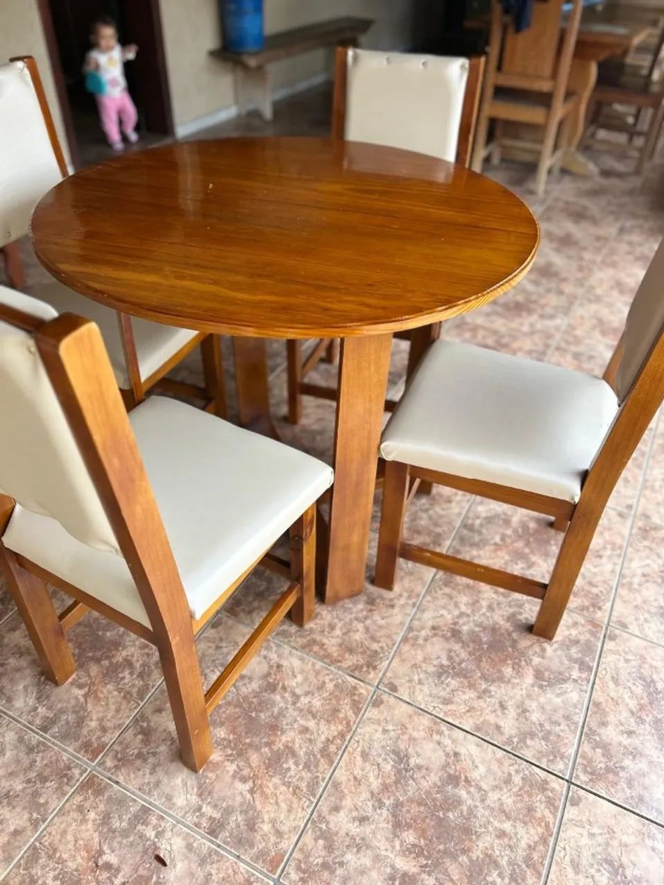 MESA DE JANTAR REDONDA - MADEIRA - Foto 2