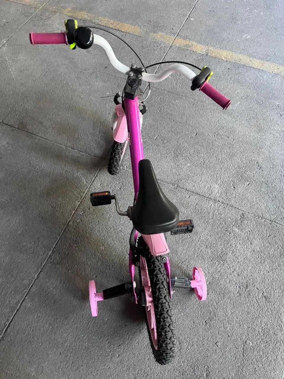 bicicleta aro 16 btwin em ótimo estado - Foto 3