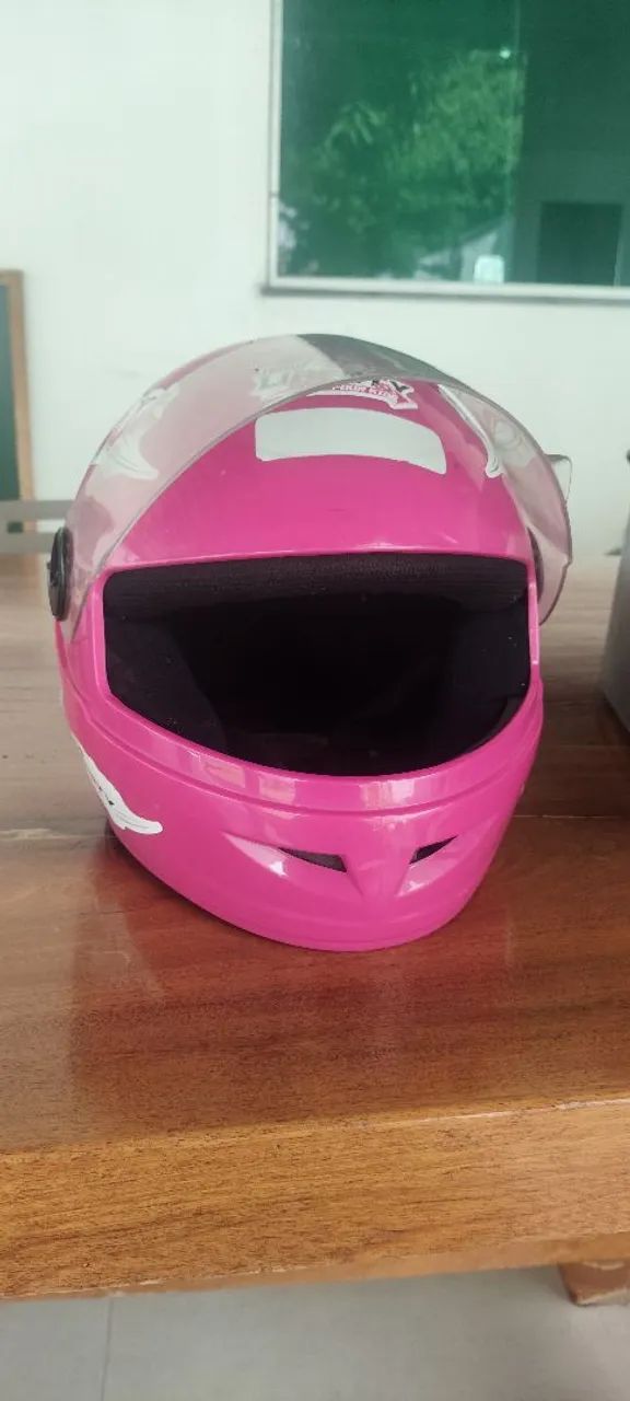 Vende-se este capacete e assento de elevação  - Foto 2
