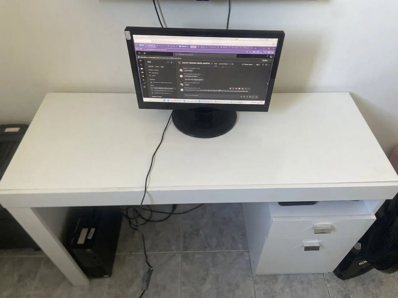 Mesa de Escritório com duas gavetas