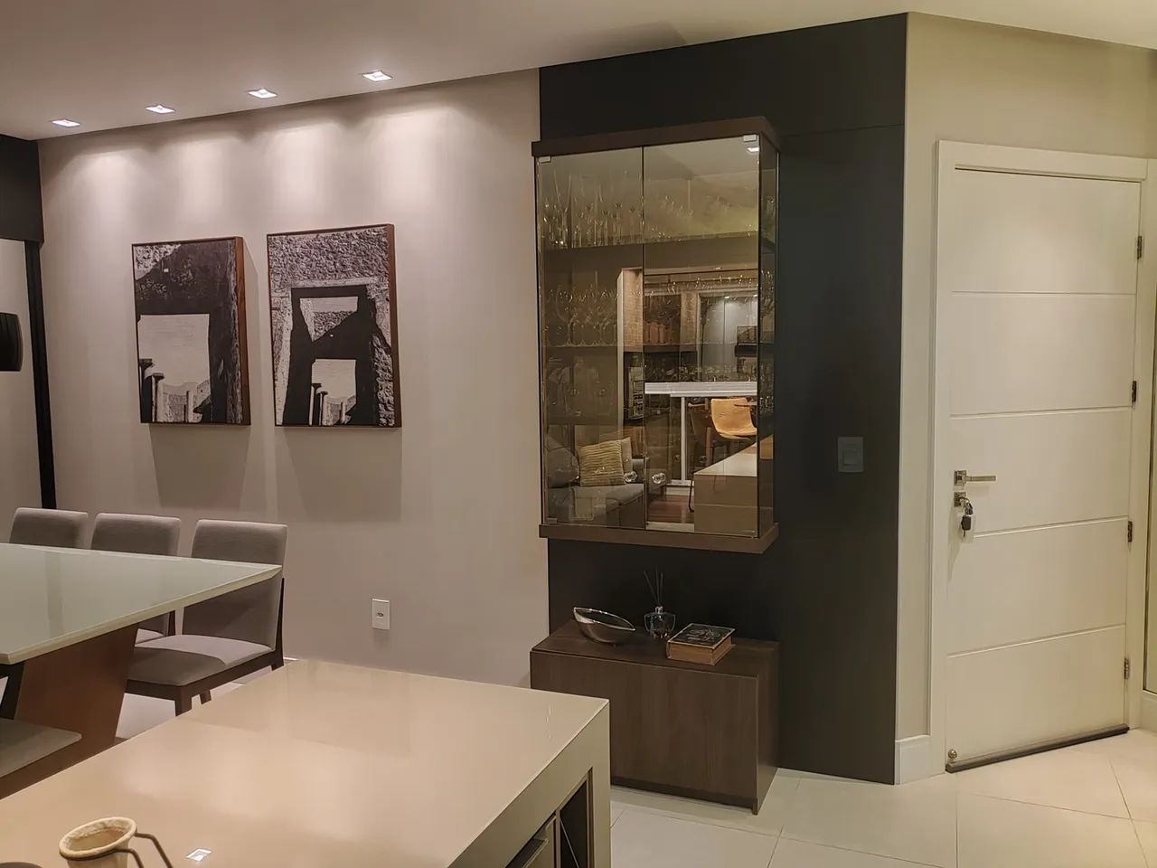 Apartamento 2 dormitórios mobiliado - Foto 3