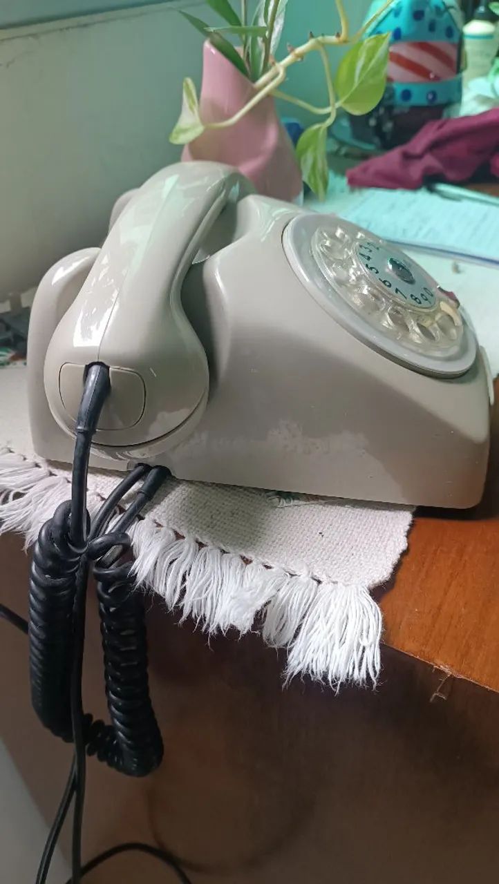 Aparelho de telefone antigo - Foto 4