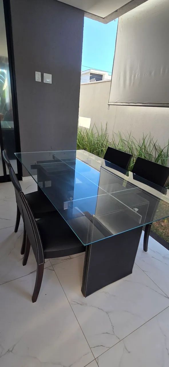 Mesa em couro preto novinha - Foto 5