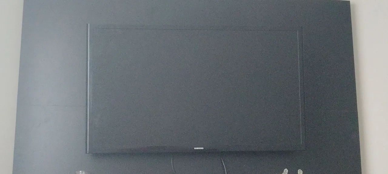 Televisão Samsung quebrada pra retirada de peças 100 - Foto 2