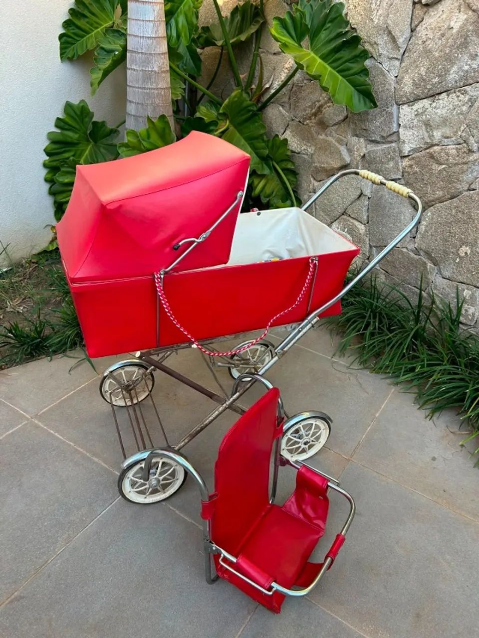Carrinho Bebe Antigo - Foto 2