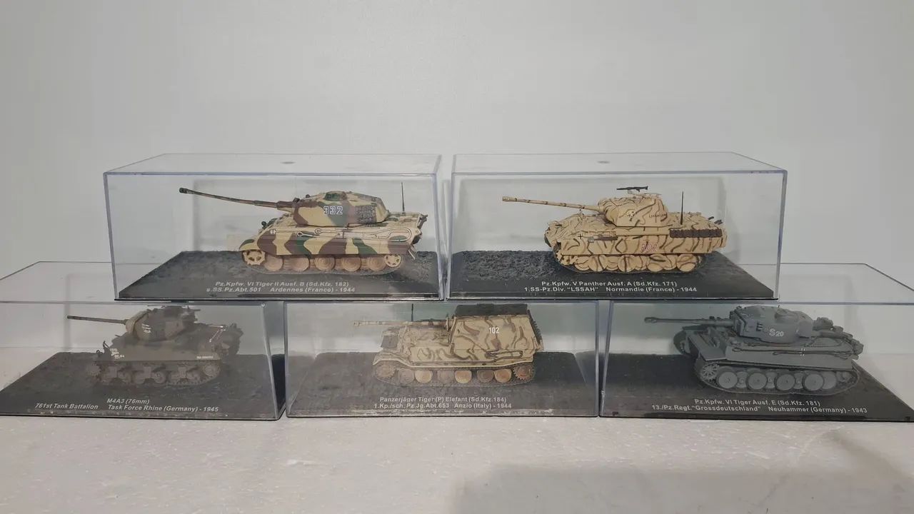 Coleção com 5 TANQUES 