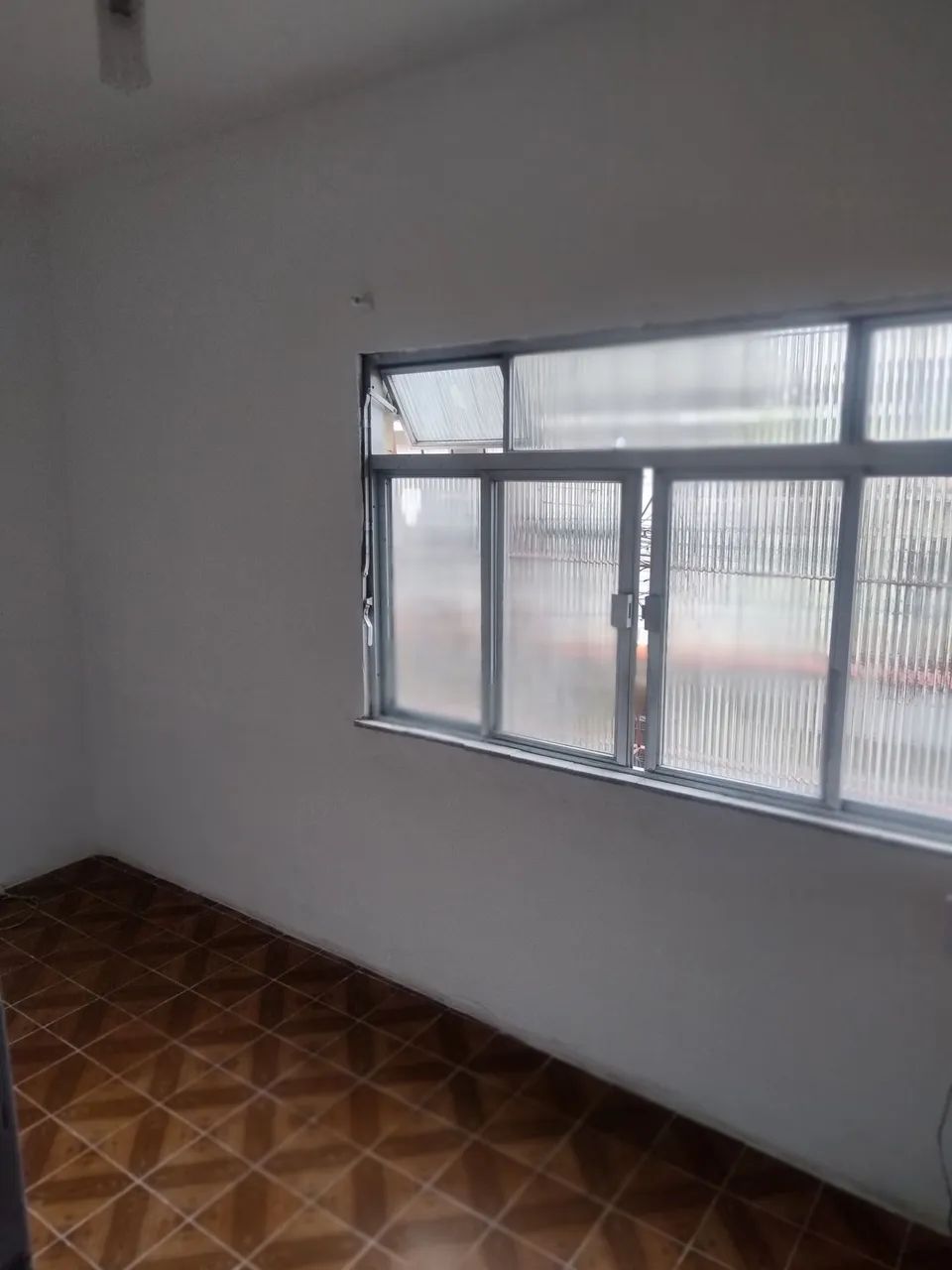 Vendo excelente casa ampla em Coelho Neto  - Foto 4