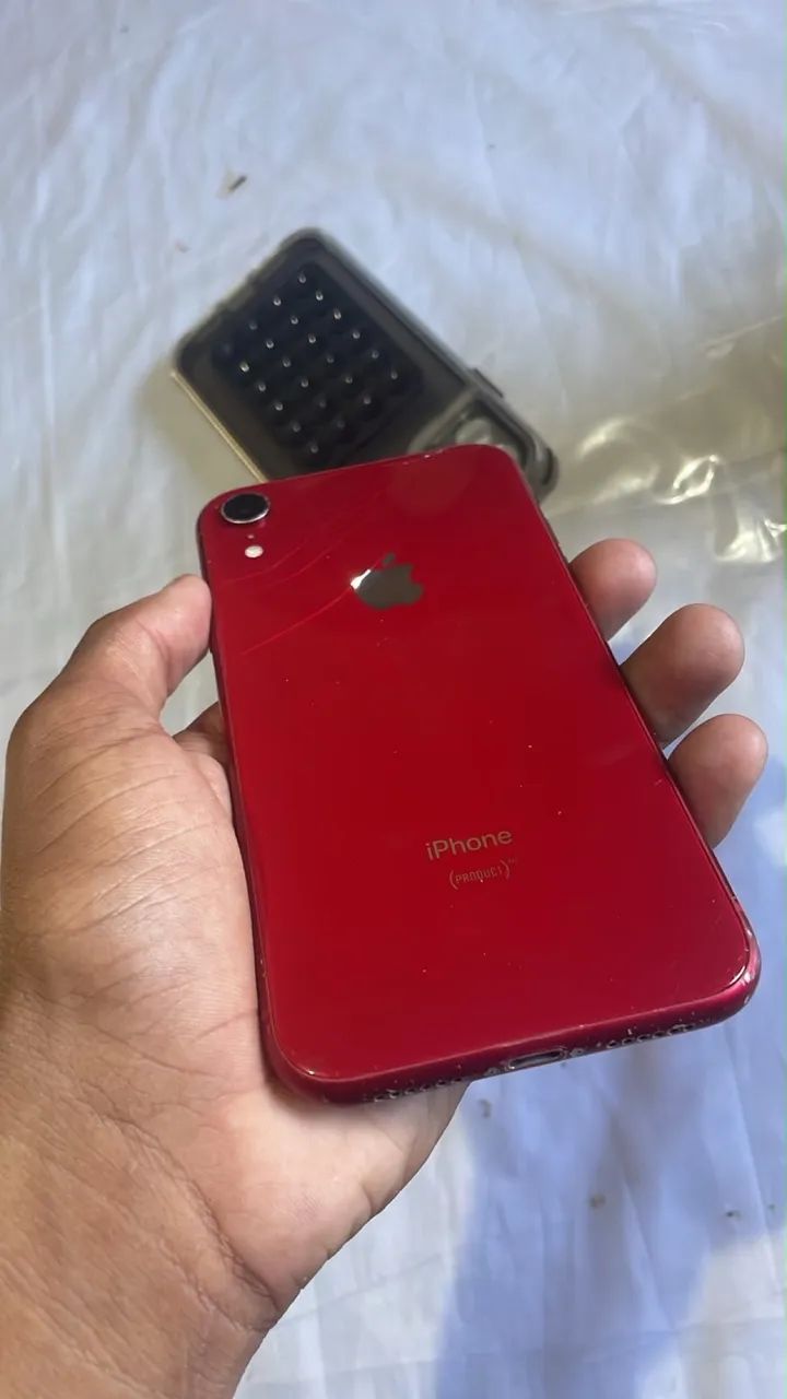 ? iPhone XR Vermelho (Original Apple) - Foto 2