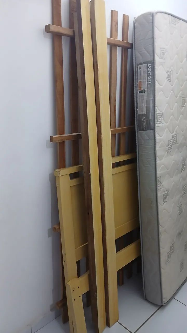 Cama solteiro madeira com colchão  - Foto 2