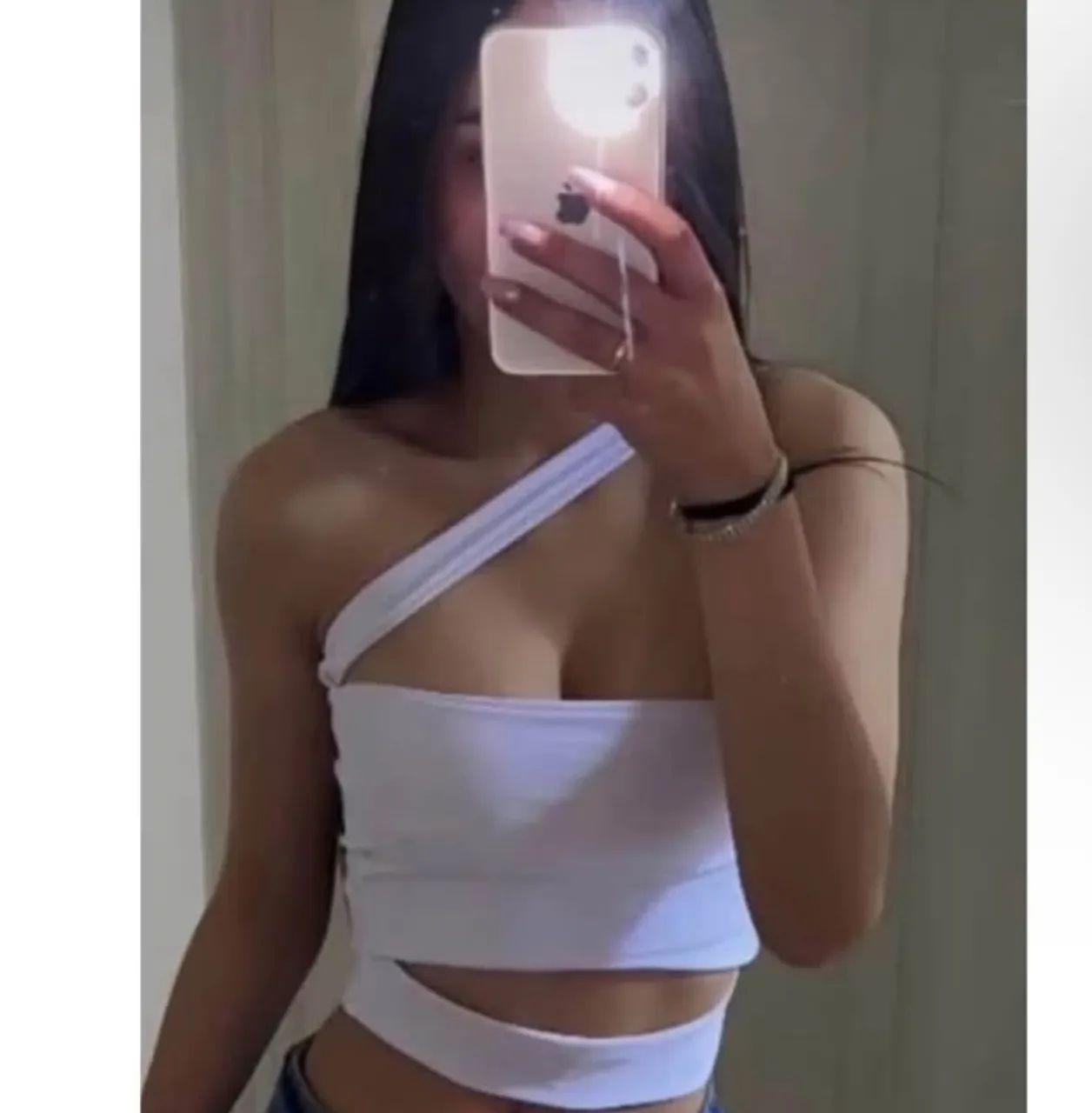 Cropped Sophie Feminino - Look moderno 