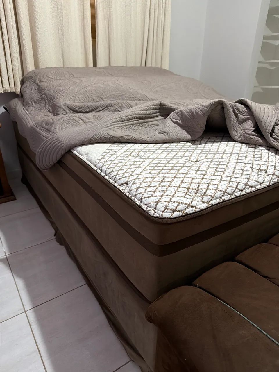 Cama Queem + colchão  - Foto 3