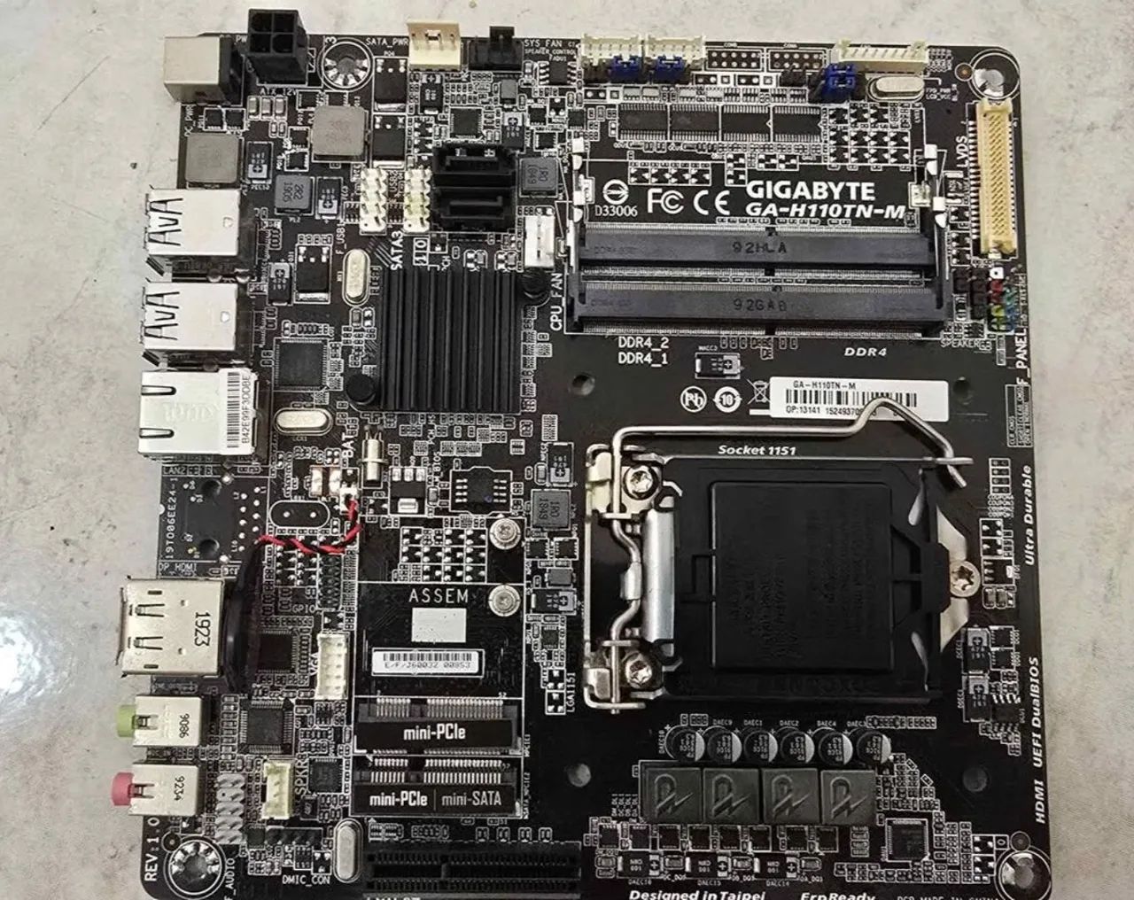 Placa mãe Gigabyte H110TN-M - Foto 3