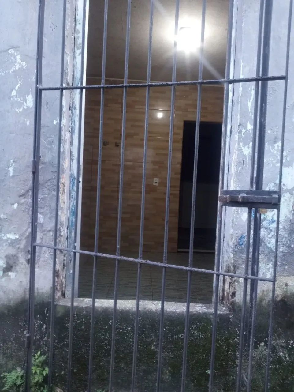 Alugo casa em cavaleiro com água e luz - Foto 5