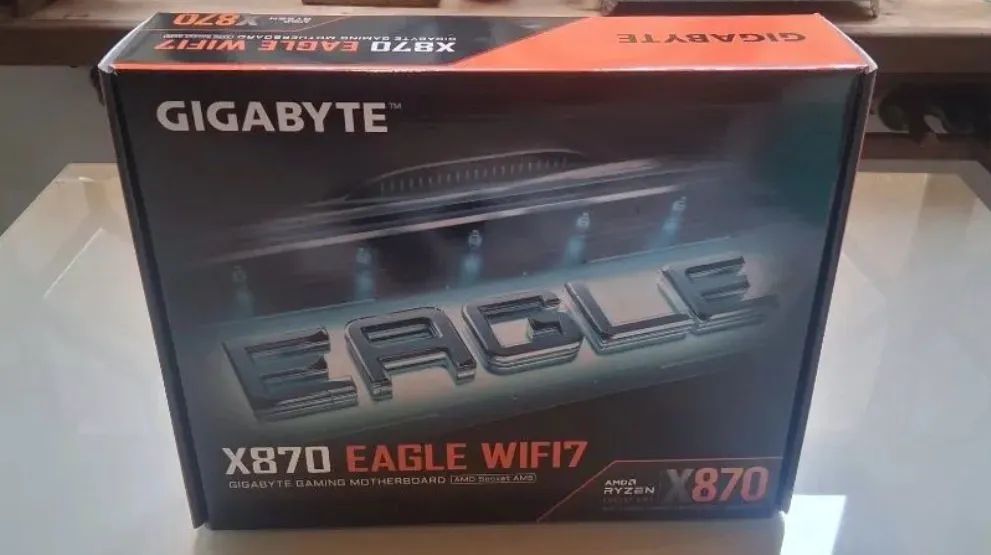 Placa Mãe X870 Gigabyte Eagle Wifi 7 AM5 -Nova (Lacrada)C/nf