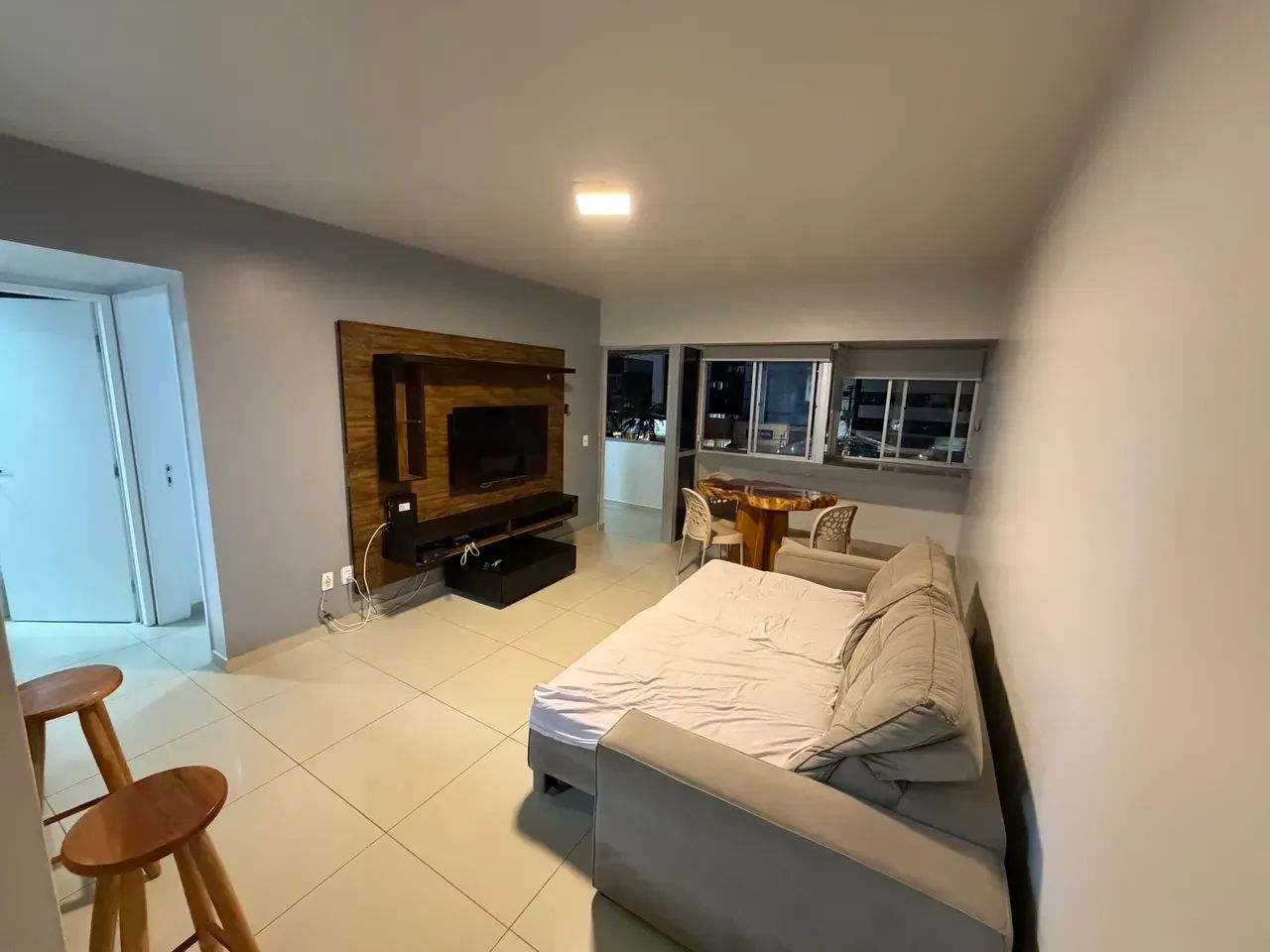 Quarto e sala mobiliado Ponta Verde