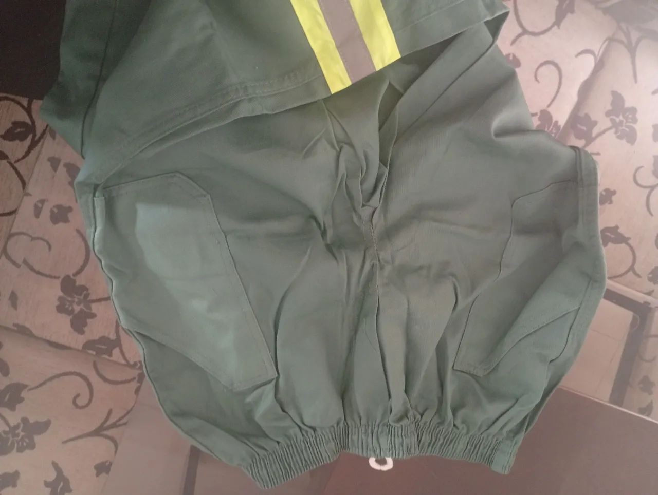 Calça com faixa refletiva Verde  - Foto 3