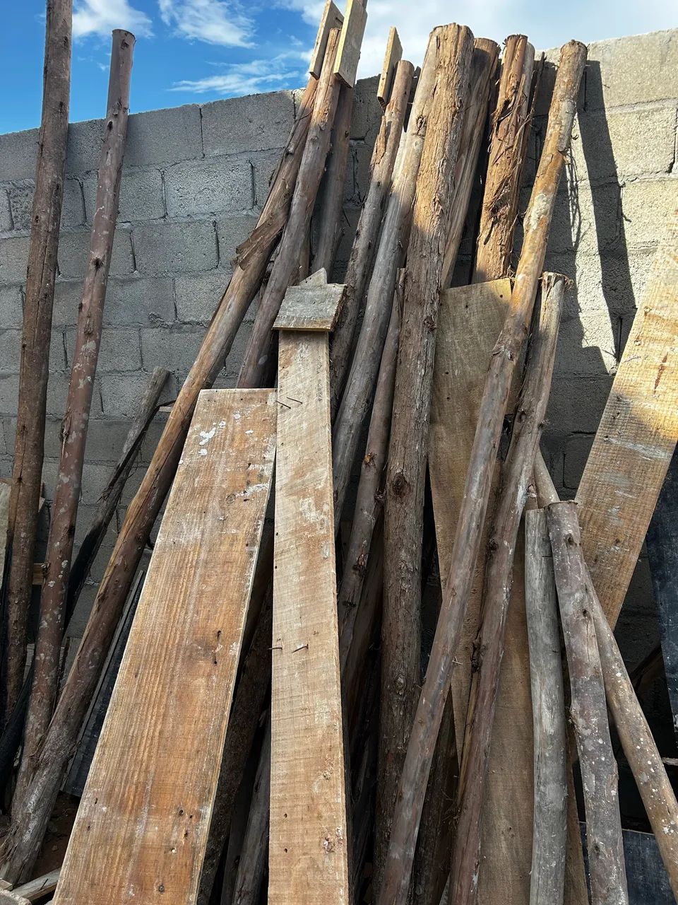 Tábua e pau de eucalipto P/ construção  - Foto 5