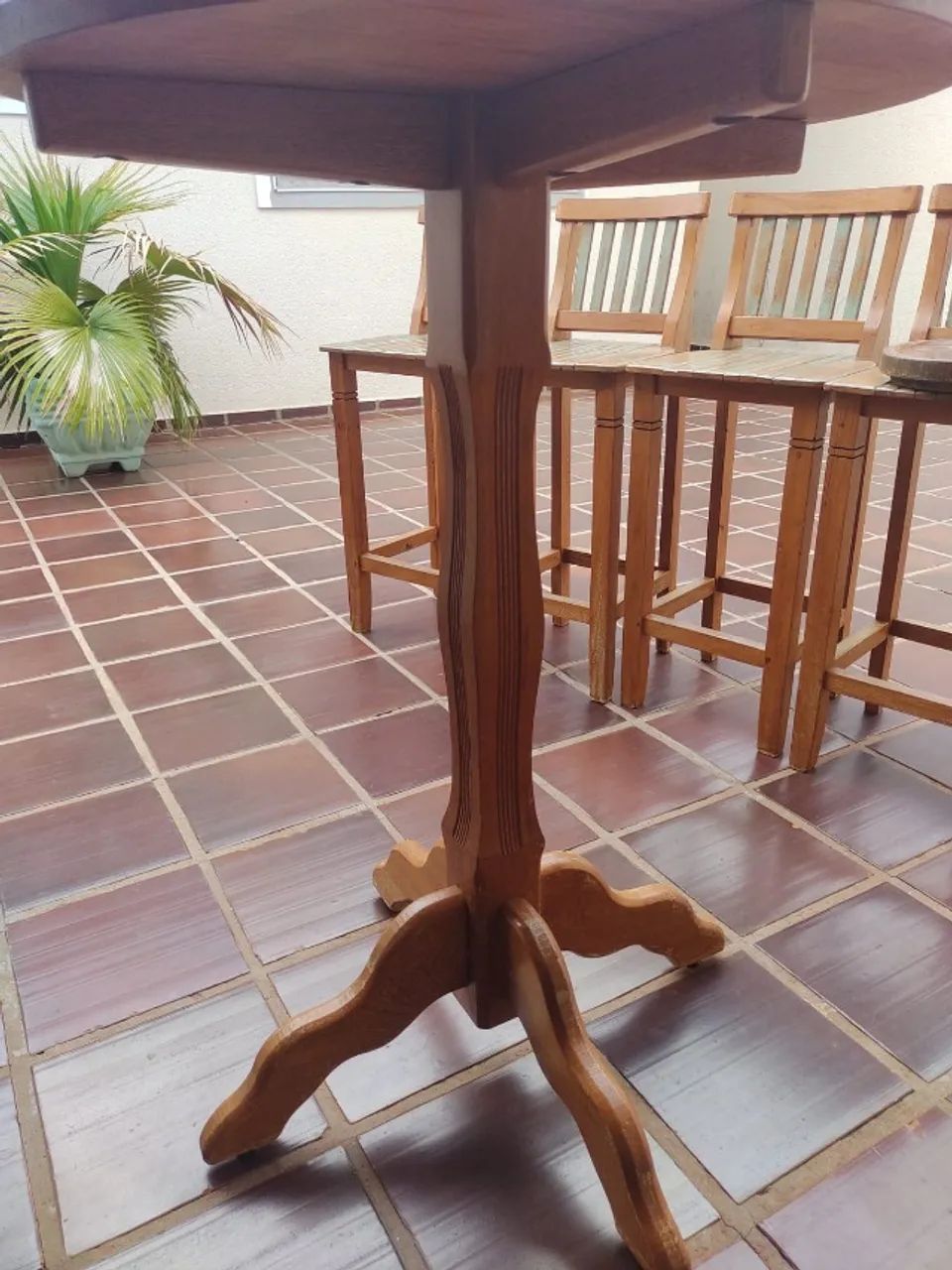 Mesa Bistrô em madeira maciça  - Foto 4