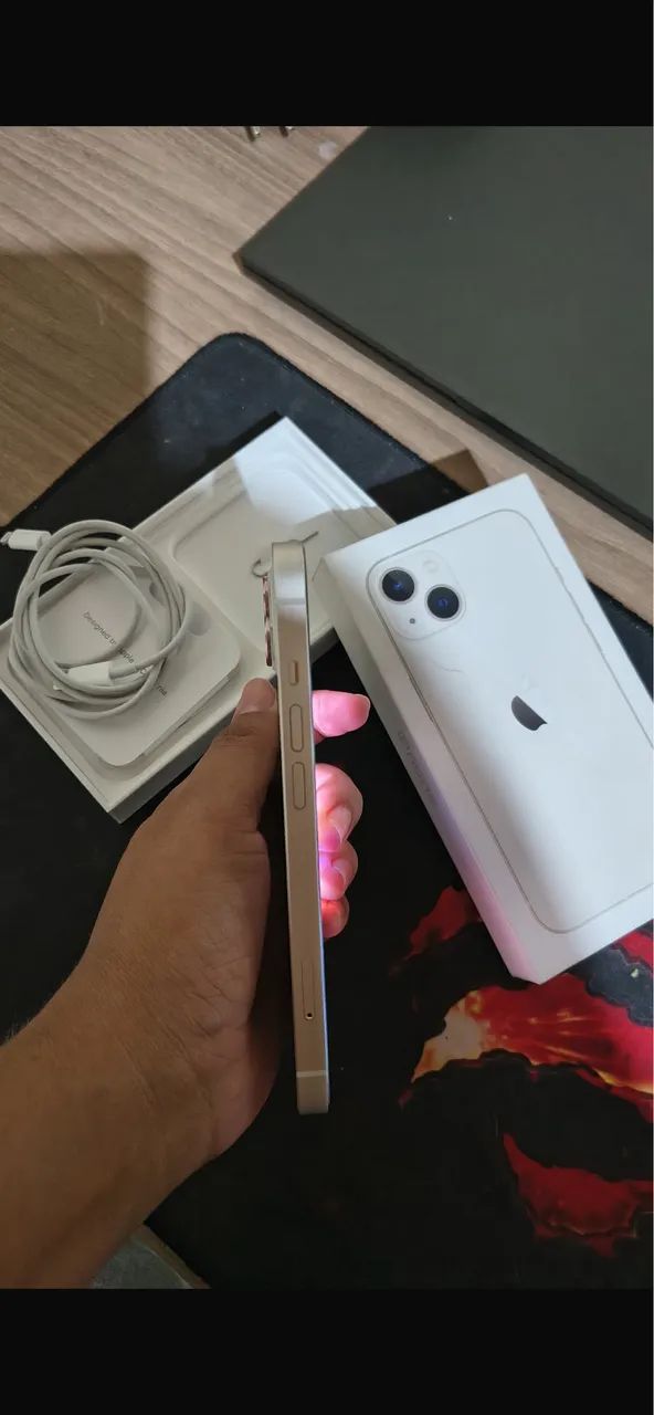 Vende-se IPhone 13 128Gb
