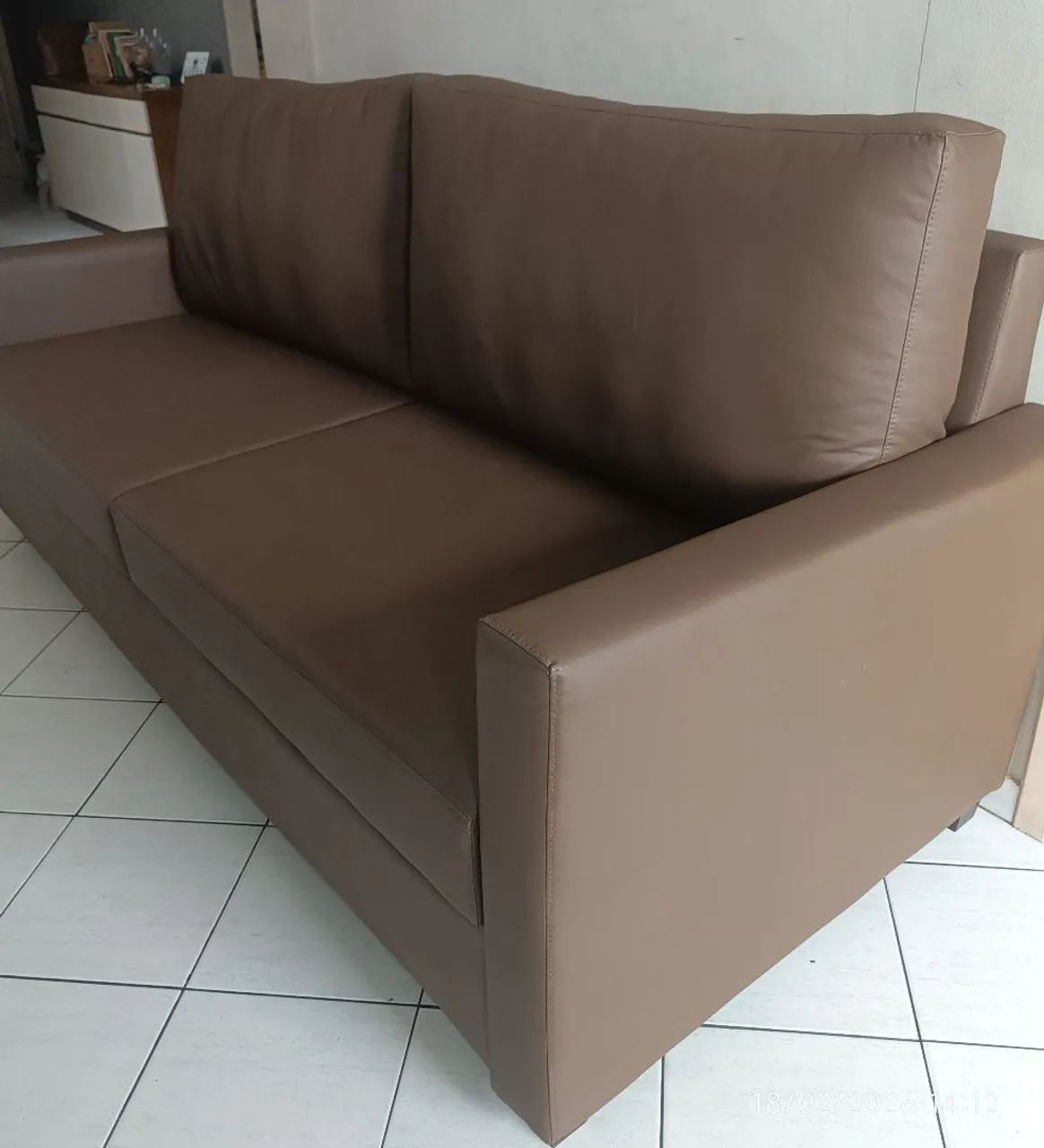 Sofá novíssimo em courino! - Foto 3