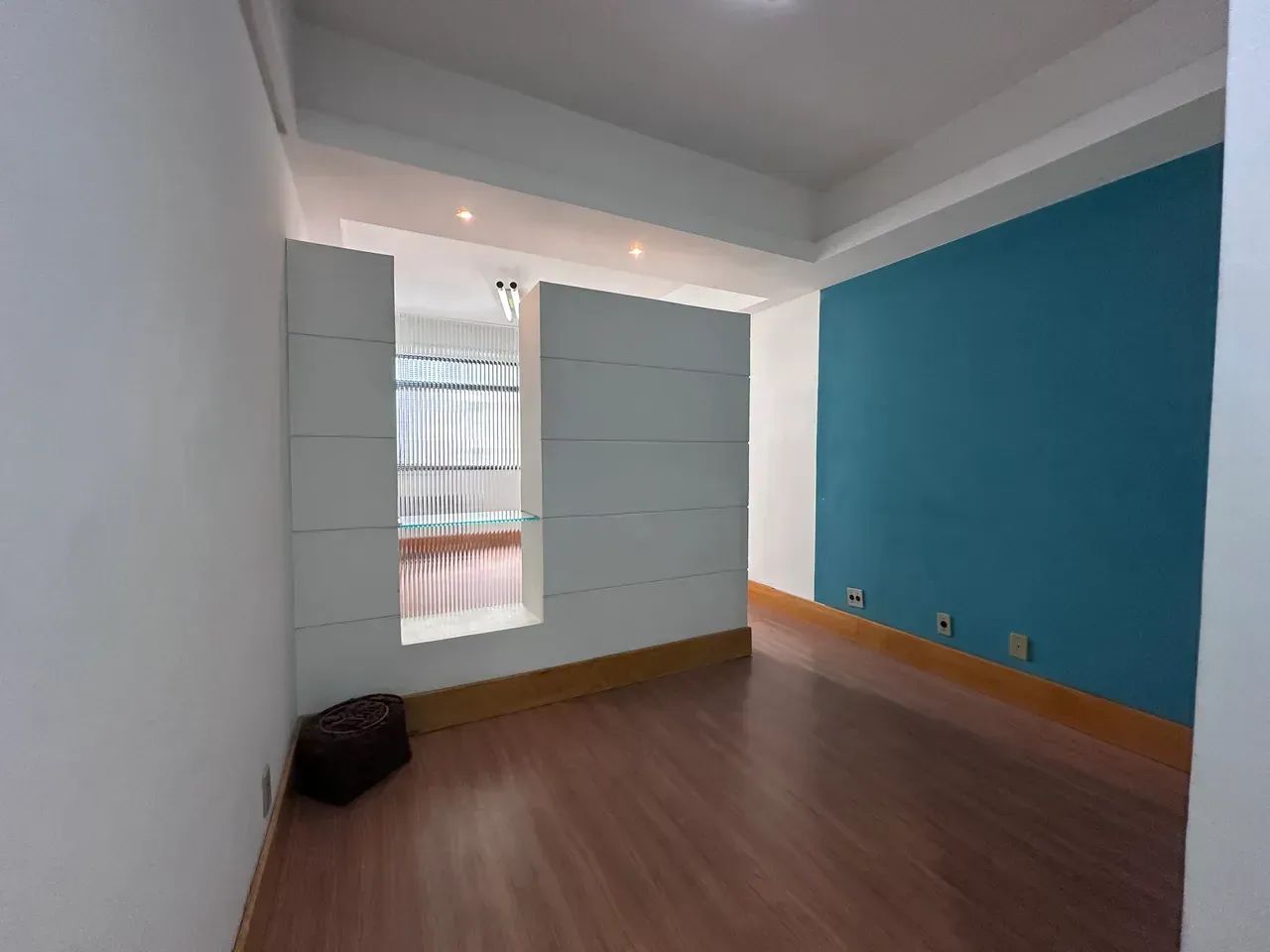 Sala Comercial na Praia do Canto - Vitória - ES