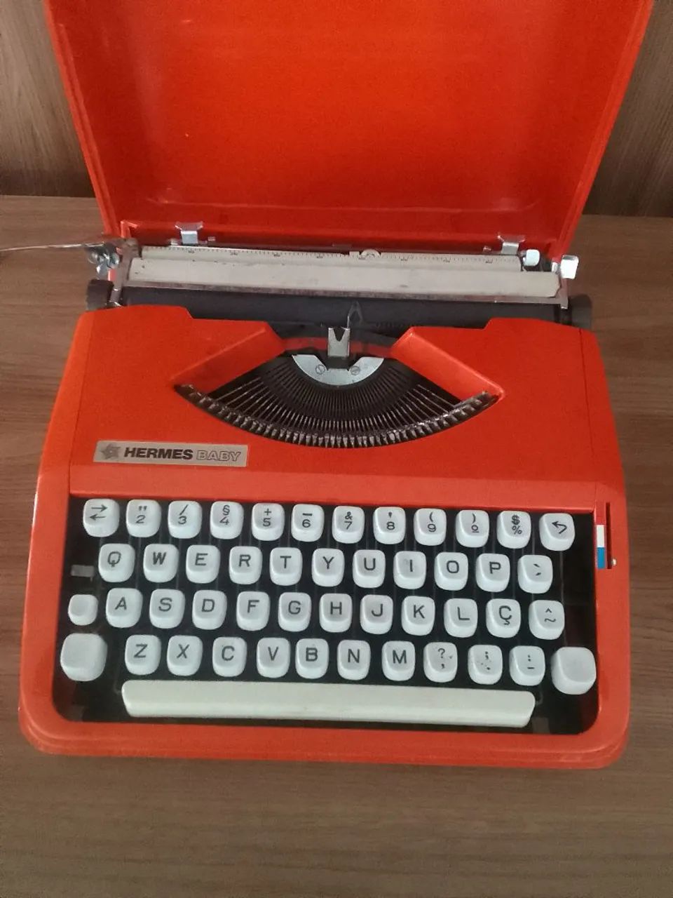 Maquina datilografia antiga  Hermes Beby - Foto 2