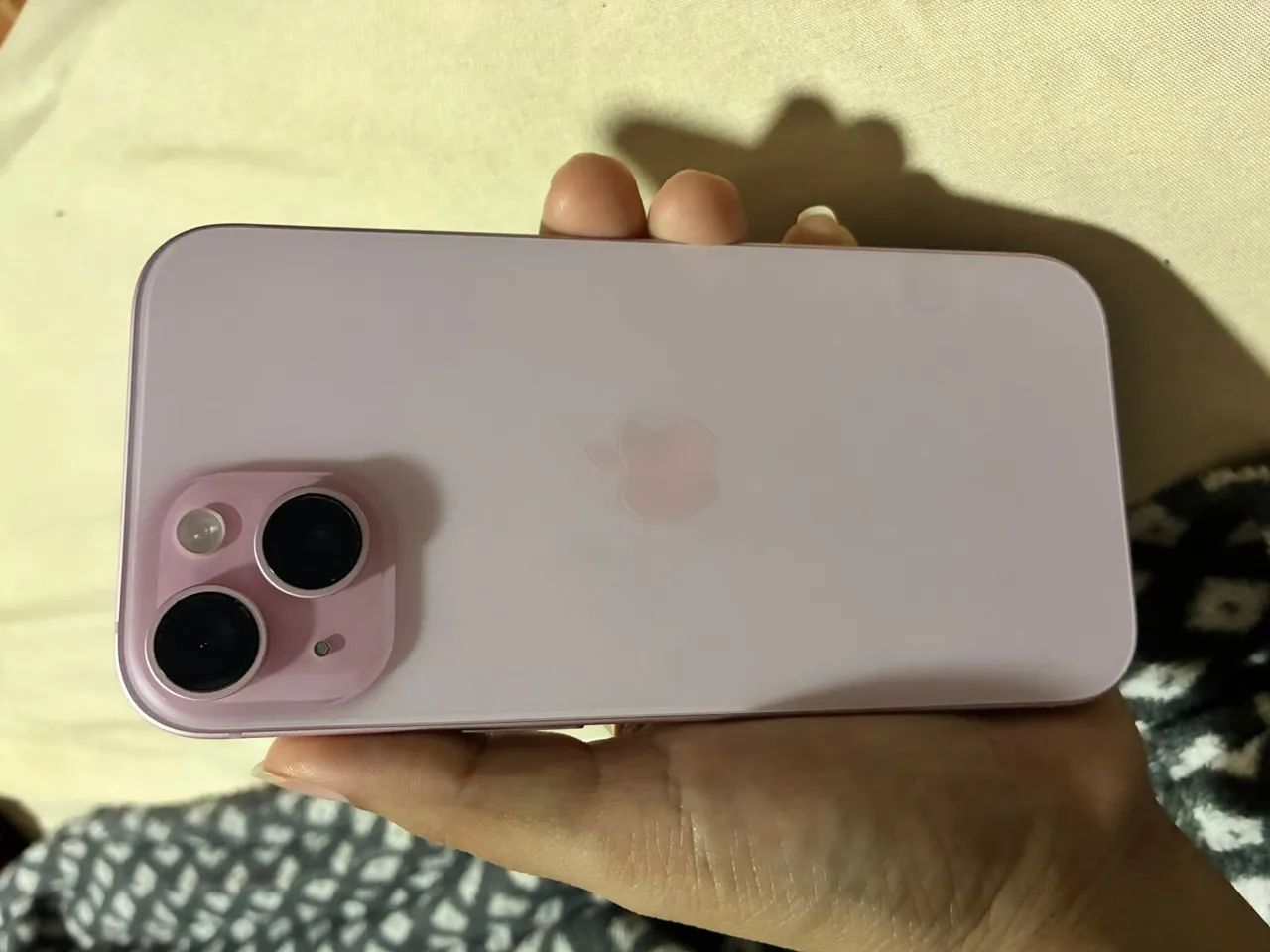 iPhone 15 normal - Foto 4