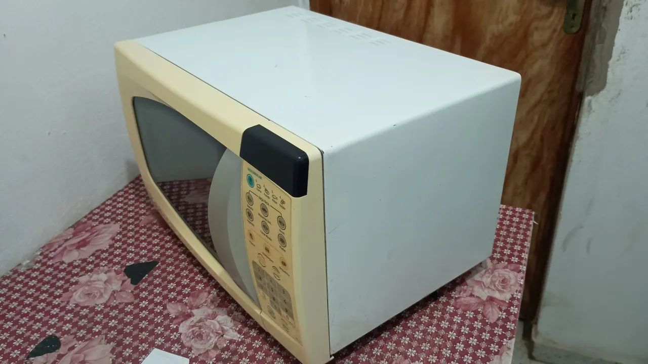 Microondas Electrolux 18 litros  - Foto 3