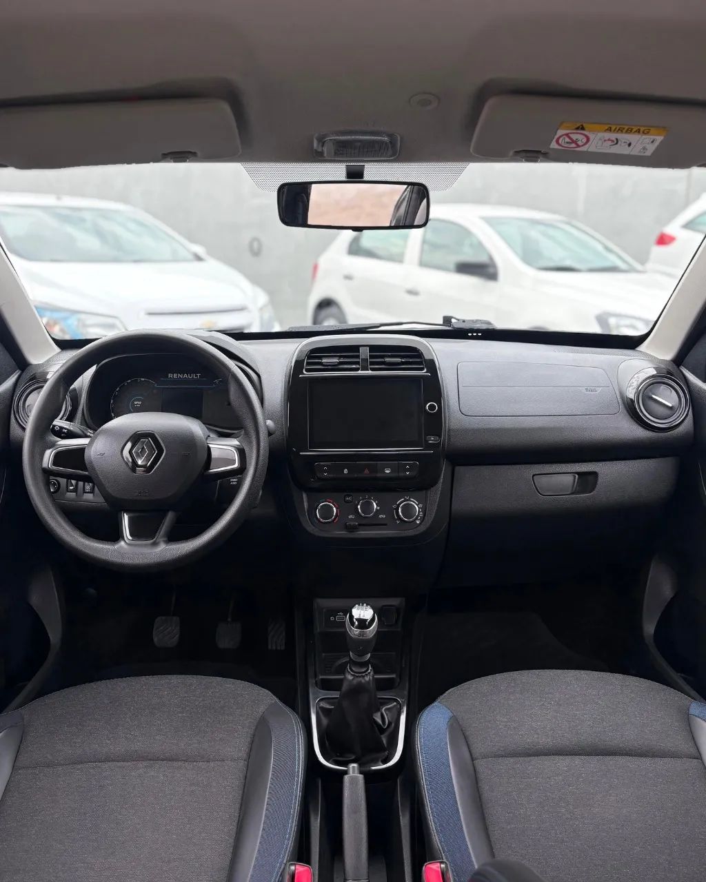 Renault Kwid 1.0 Intense 2023 - Foto 5