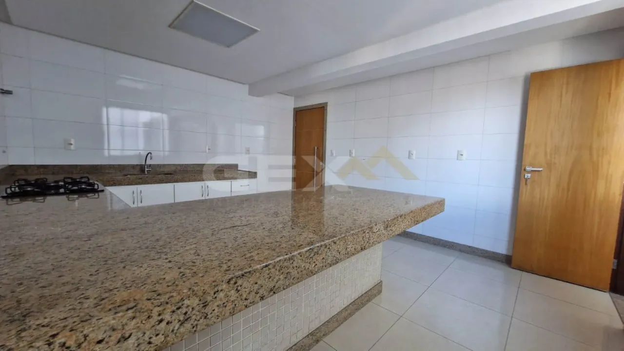 Apartamento à venda no Centro, 3 quartos, 1 suíte e 2 vagas. - Foto 2