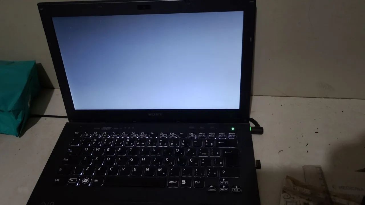 Notebook Sony vaio i5 teclado luminoso.