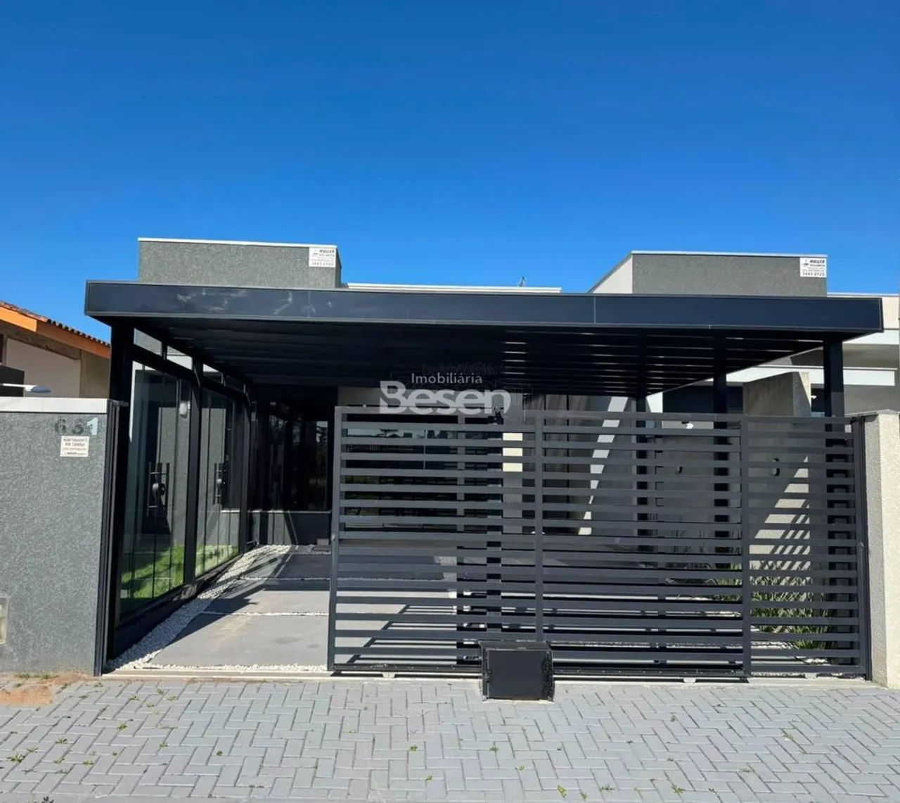 LINDO IMÓVEL COM EXCELENTE CONSTRUÇÃO
