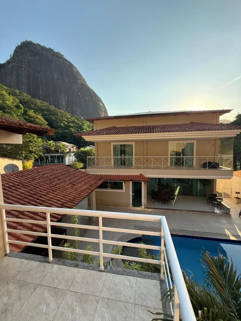casa com placa solar, no Passaredo, com 4 suítes, piscina, churrasqueira e garagem para 4  - Foto 2