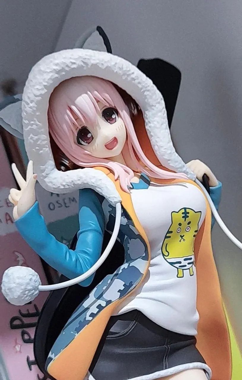 Super Sonico 1/8 Gift seminova c/ caixa