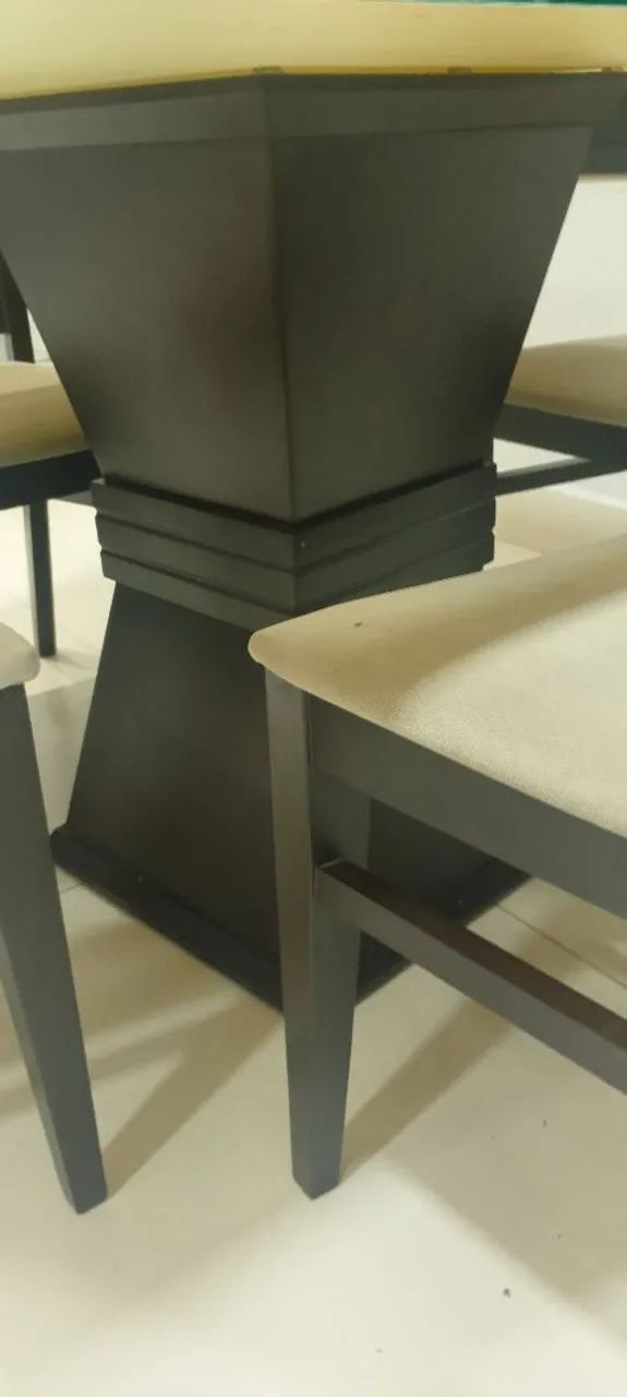 Mesa com 4 cadeiras  - Foto 3