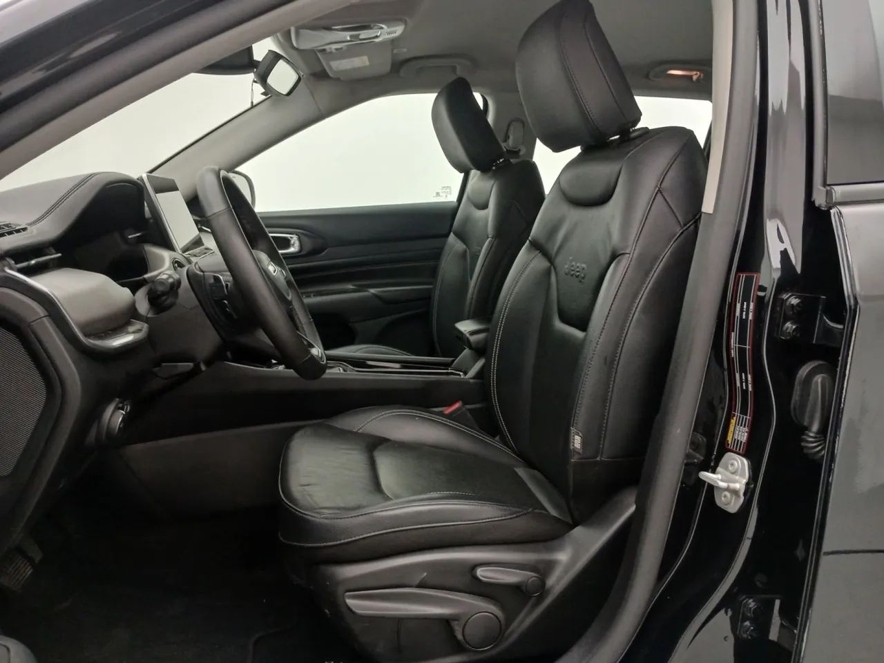 Jeep Compass LONG. T270 1.3 TB 4x2 Flex Aut., foto 16 de 18