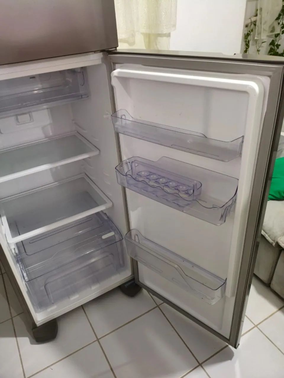 Geladeira Electrolux Inox - Foto 4