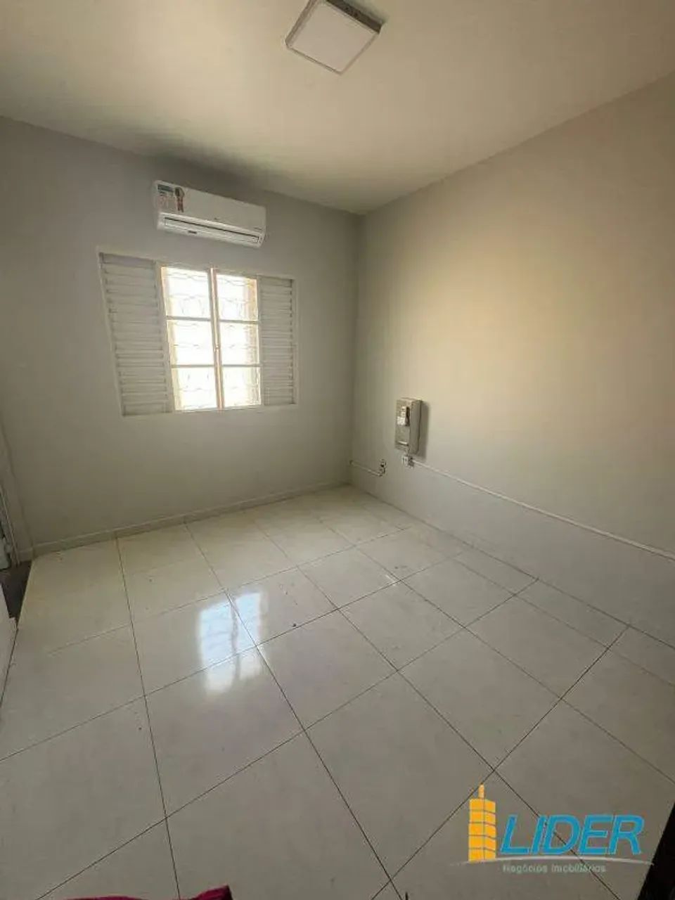 EXCELENTE CASA NO BAIRRO MARTINS - Foto 4