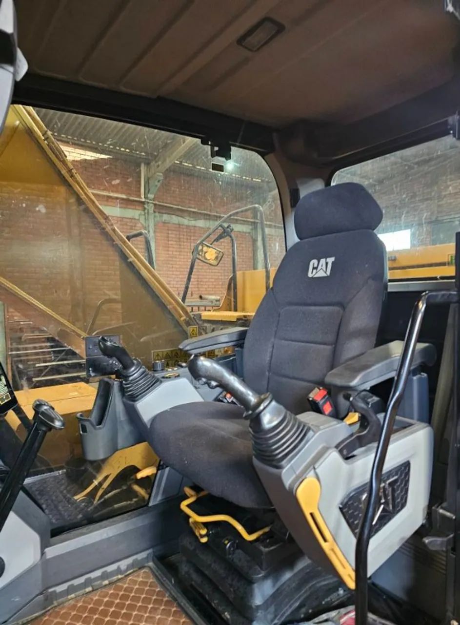 Escavadeira Cat 320 ano 2022 - Foto 6