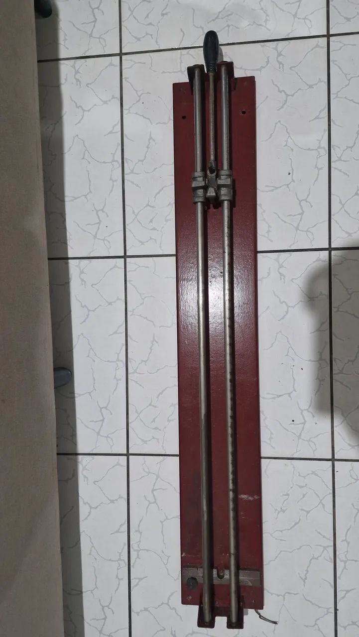 RISCADEIRA  DE CERÂMICA 