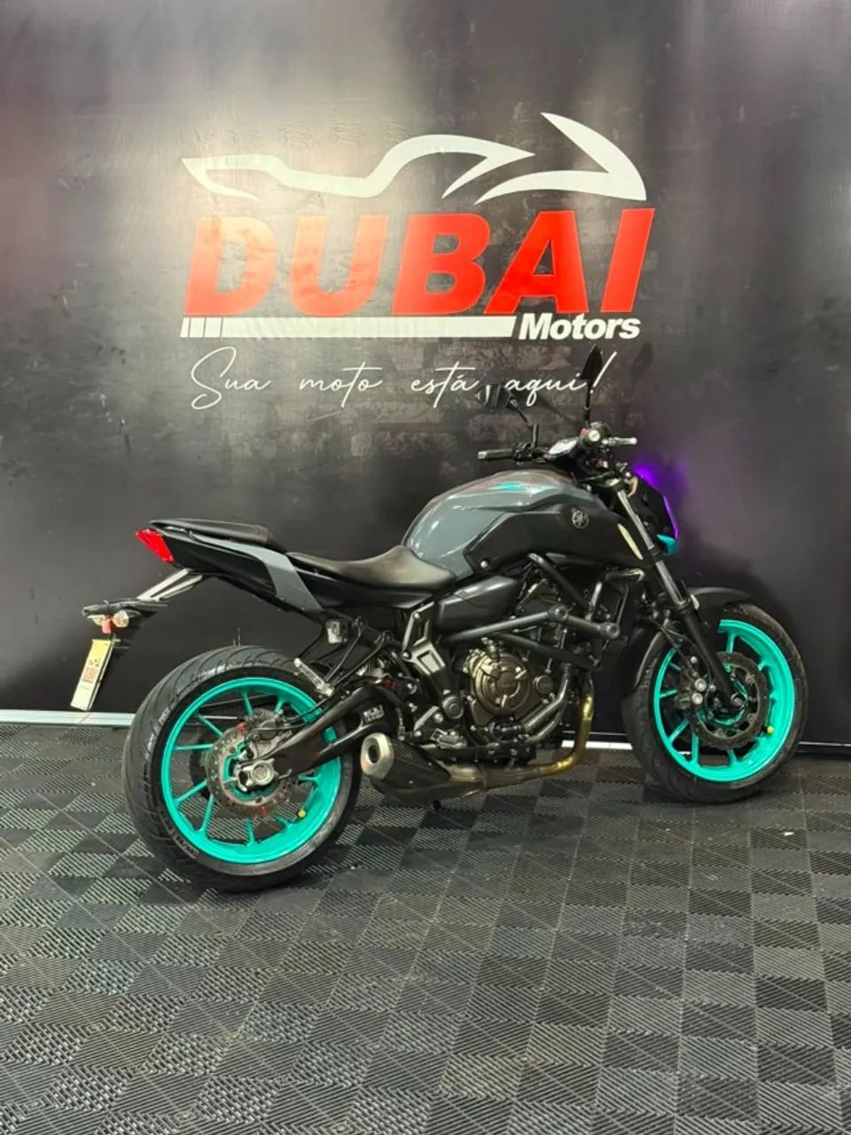 YAMAHA MT 07 2024  - Foto 4