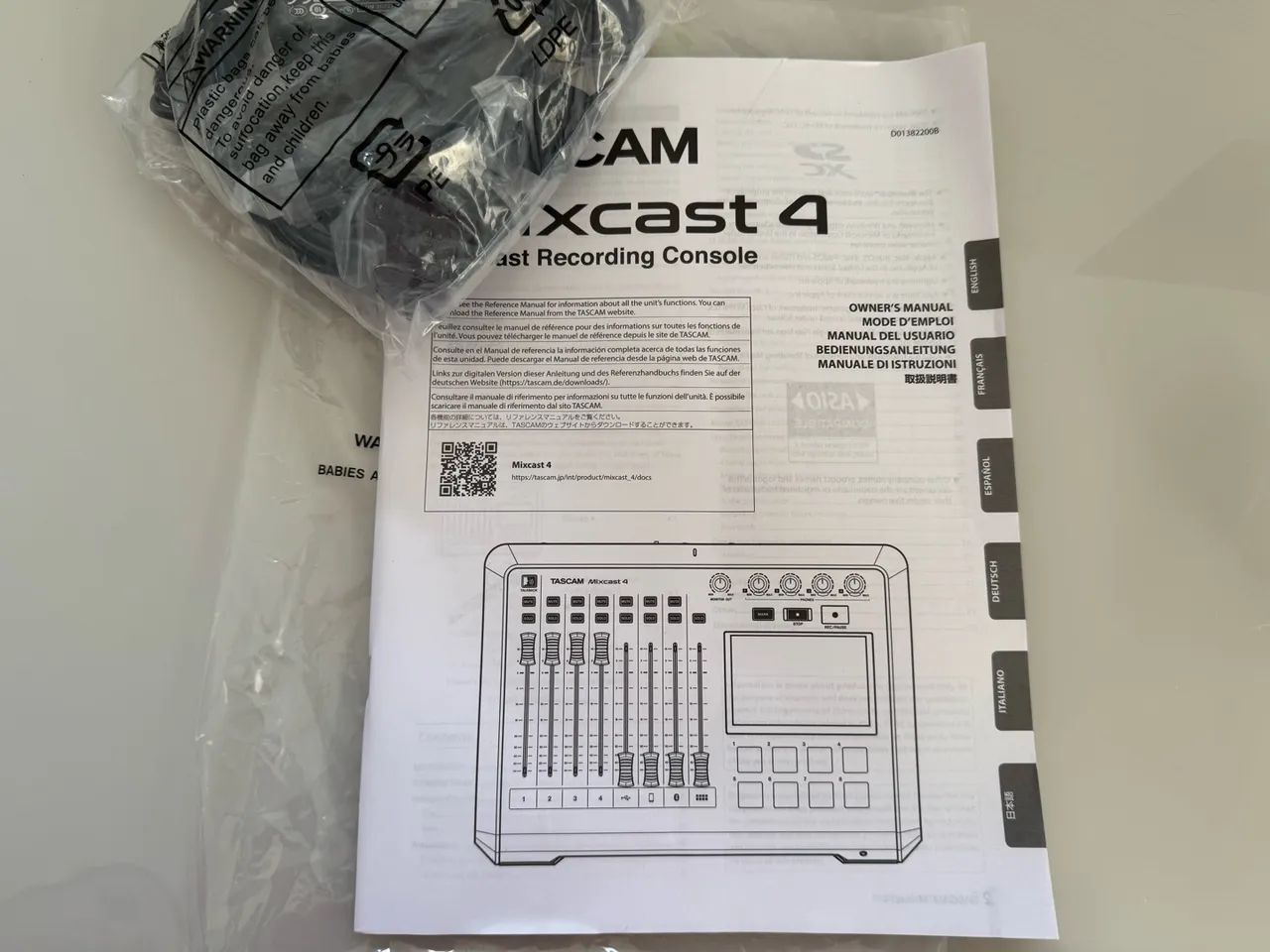 Mesa Tascam Mixcast 4 - Interface de Áudio - Foto 5