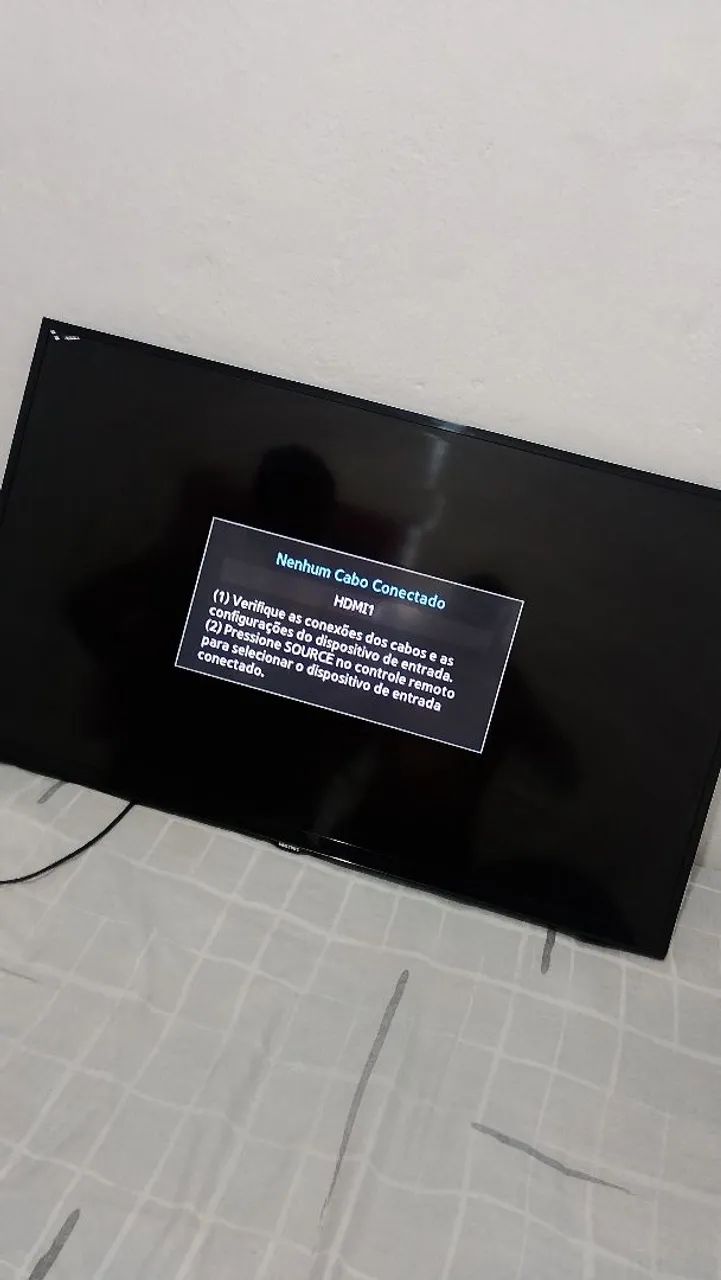 Vendo TV Samsung 43 polegadas (Não é Smart) está funcionando  - Foto 4