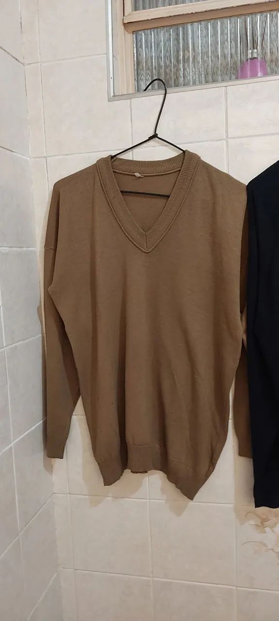 2 blusas de lã ,40 reais as duas - Foto 2