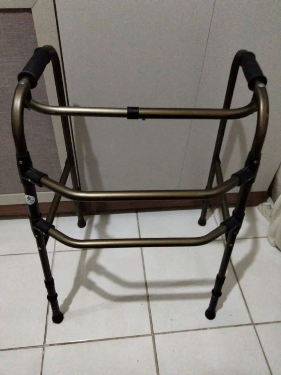 ANDADOR ARTICUALDO 