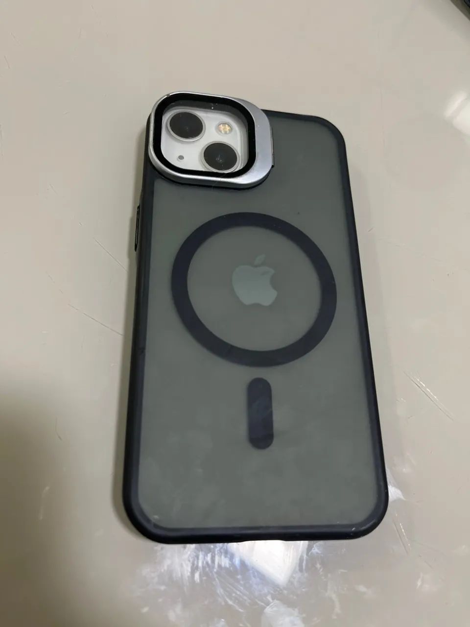 IPhone 13C 256gb - Foto 2