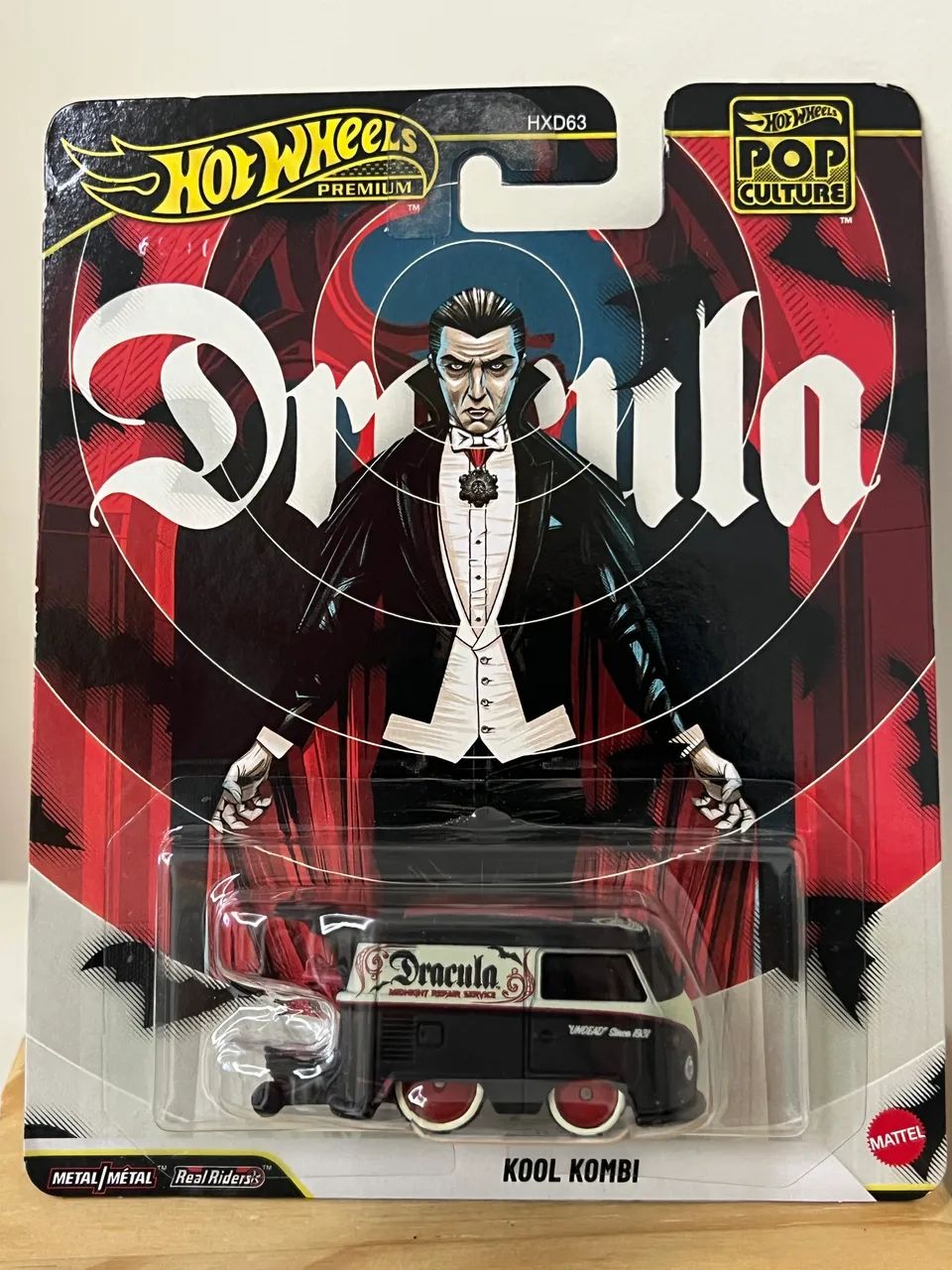 Hot Wheels Kool Kombi Dracula Premium