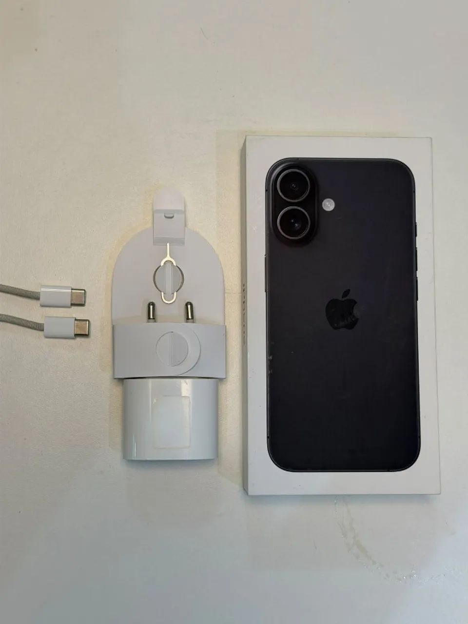 iPhone 16 128 GB - Preto - Usado - Foto 3